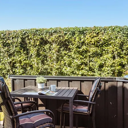 Сasa de vacaciones In With Sauna *